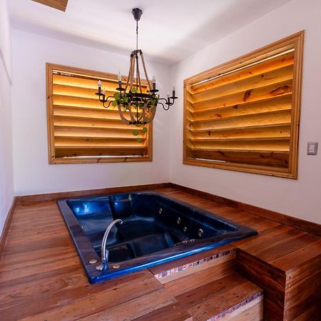 Hotel Boutique Del Lago Нагуа Екстериор снимка